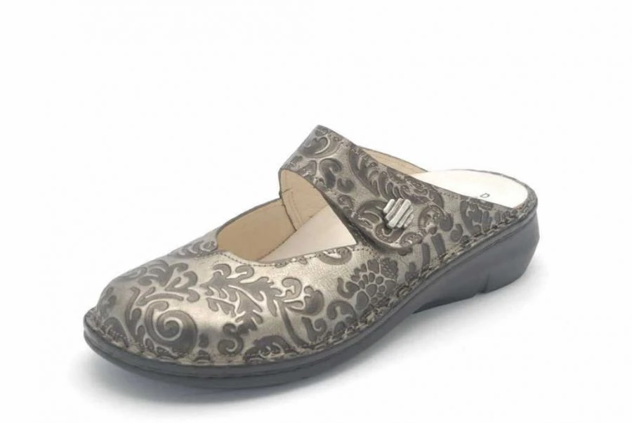 Finn Comfort Roseau Bronze 1 Finn Comfort Roseau Bronze